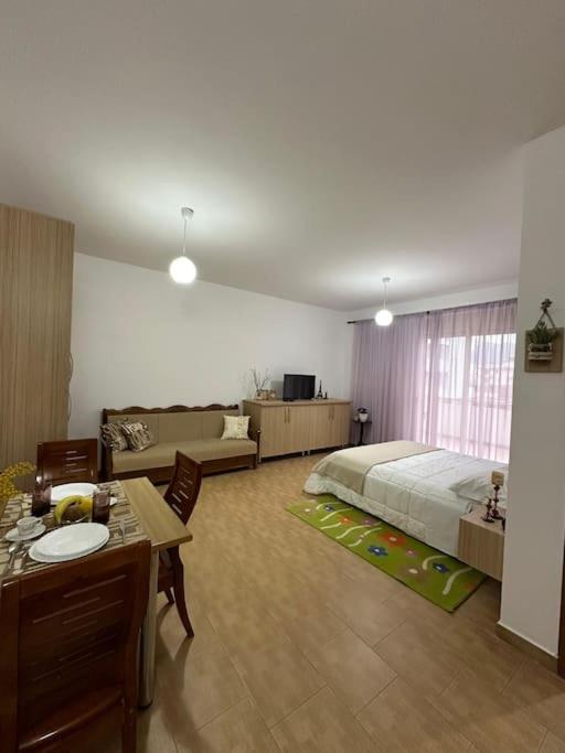 Studio Of Shpresa Vlore Exterior photo