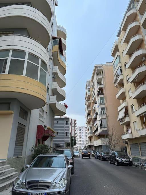 Studio Of Shpresa Vlore Exterior photo